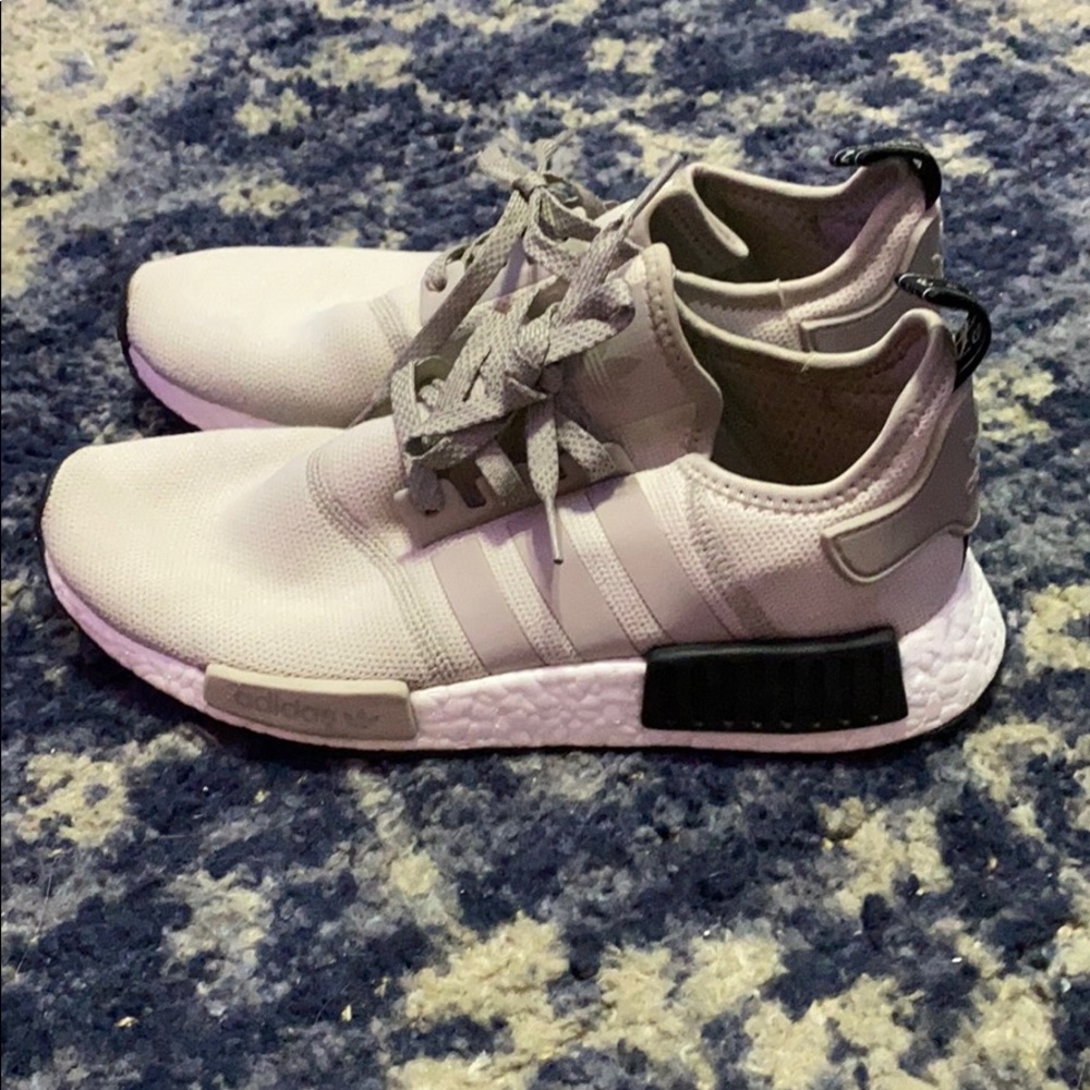ADIDAS NMD R1